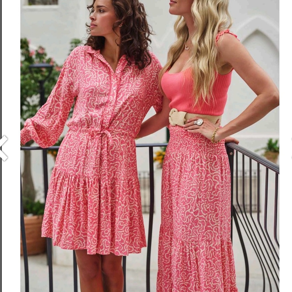 ESQUALO Patterned Skirt and Top Set
